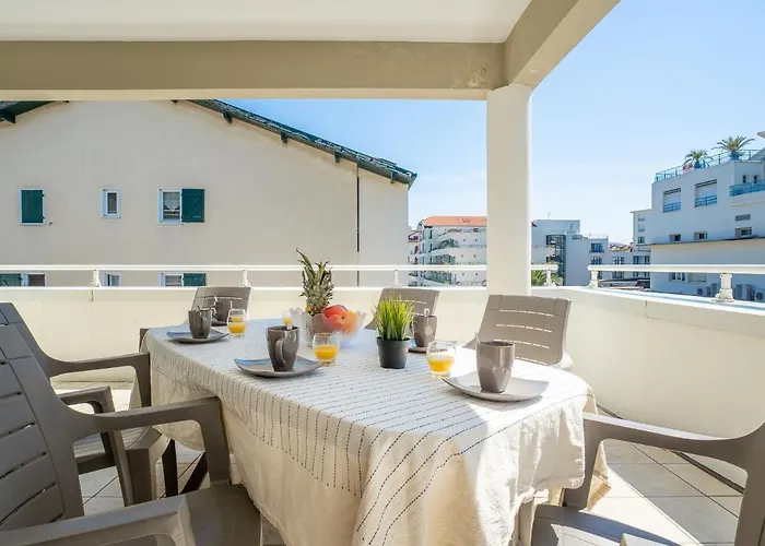 Apartman Baratzean By Interhome