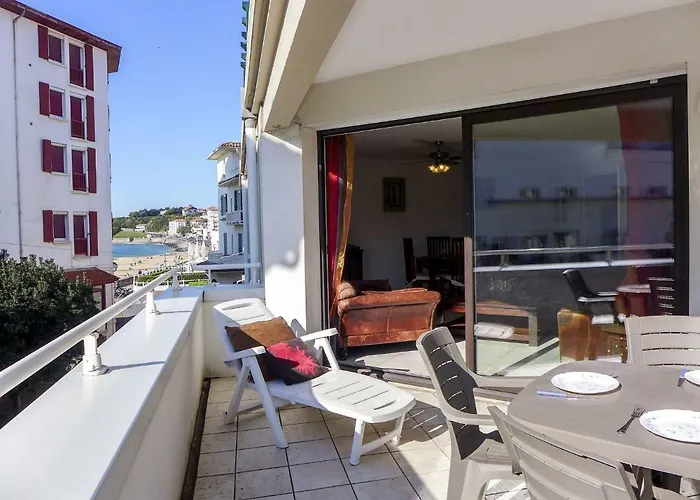 Apartman Baratzean By Interhome